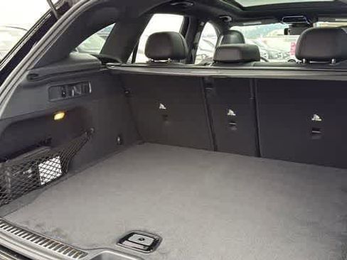 Used 2026 Mercedes-Benz GLC 300 4MATIC image 31