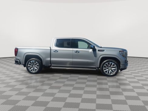 Certified 2025 GMC Sierra 1500 Denali w/ Denali Reserve Package AWD/4WD image 9