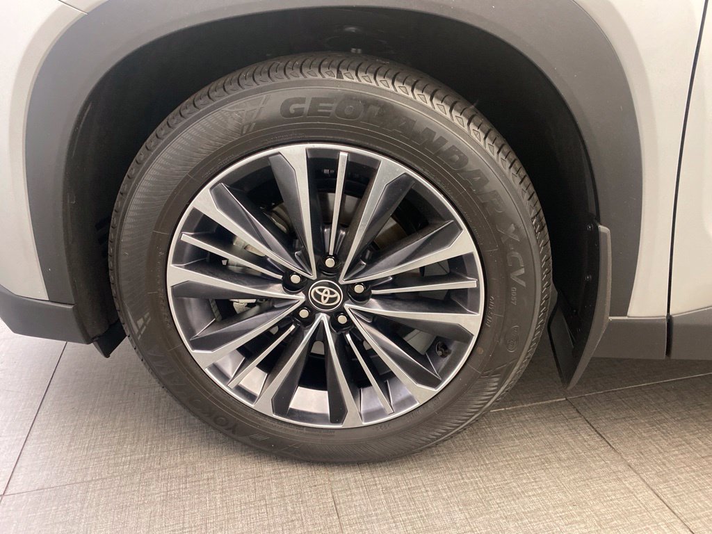 Used 2024 Toyota Grand Highlander AWD Hybrid image 10