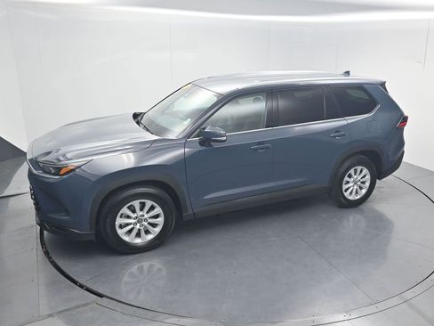 Used 2025 Toyota Grand Highlander AWD image 60