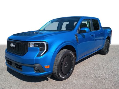 Used 2025 Ford Maverick Lobo AWD/4WD image 1
