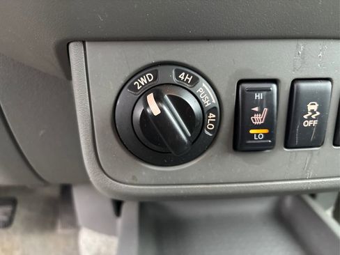 Used 2015 Nissan Frontier SL image 33