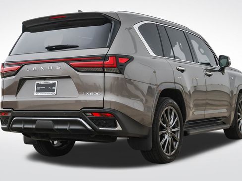 Used 2024 Lexus LX 600 F Sport image 5