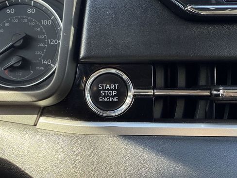 Used 2022 Mitsubishi Outlander SEL image 22