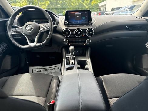 Used 2024 Nissan Sentra SV FWD image 17