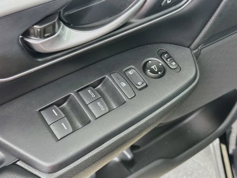 Used 2020 Honda CR-V EX-L image 16