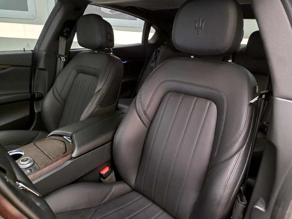 Used 2023 Maserati Quattroporte GT RWD image 32