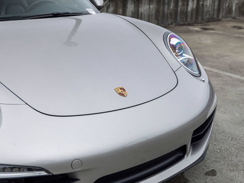 Used 2013 Porsche 911 Carrera RWD image 16