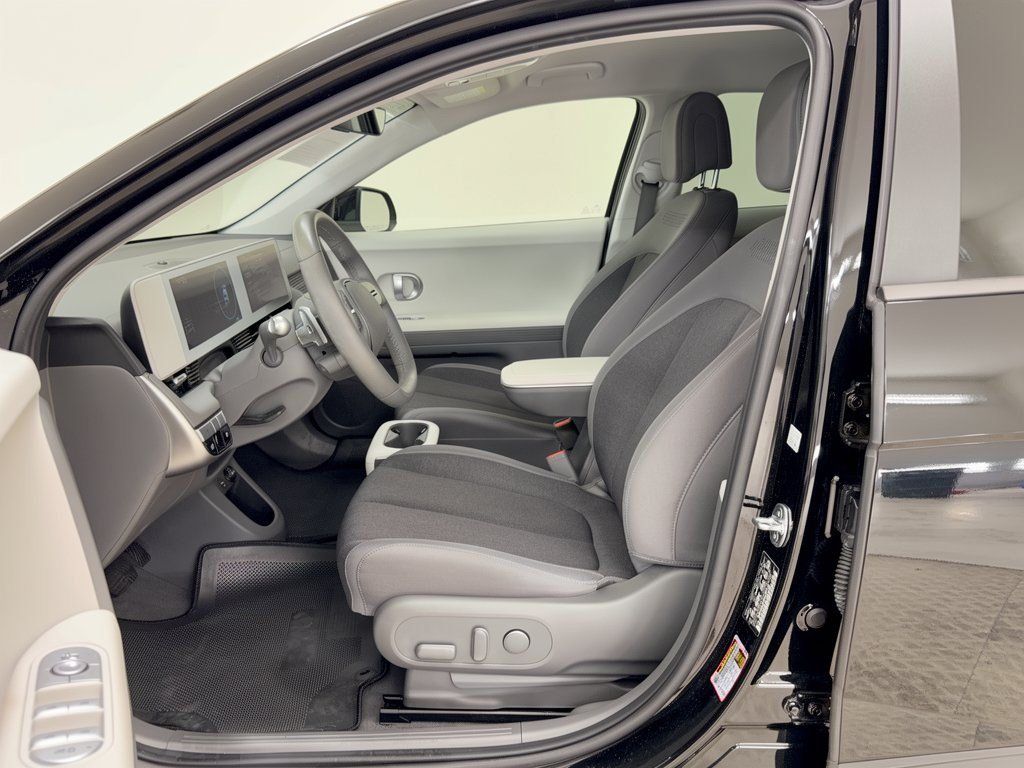 Used 2024 Hyundai Ioniq 5 SEL AWD/4WD image 5