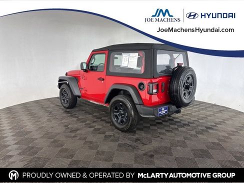 Used 2022 Jeep Wrangler Sport image 8