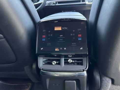 New 2026 Cadillac Vistiq Luxury image 29