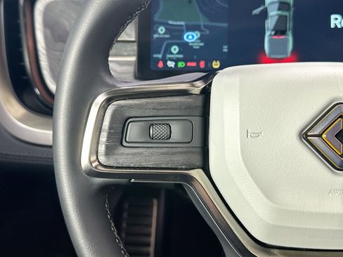 Used 2022 Rivian R1T Adventure image 19
