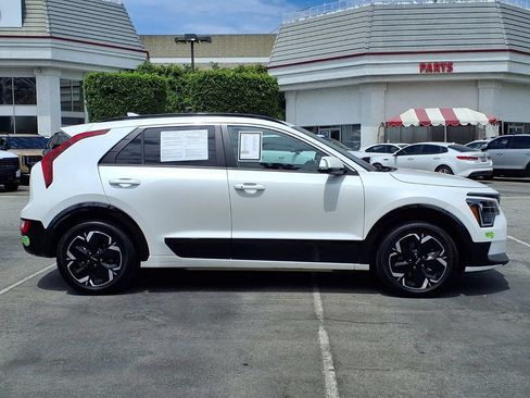 Used 2023 Kia Niro Wind FWD image 5
