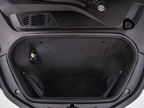 Used 2021 Chevrolet Corvette Stingray Premium Cpe w/ Z51 Performance Package RWD image 36