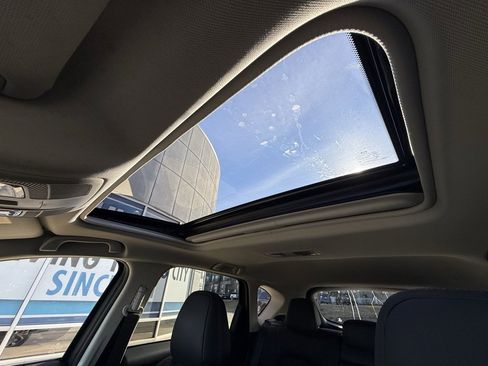 Used 2023 MAZDA CX-5 AWD 2.5 S w/ Premium Plus Pkg image 5