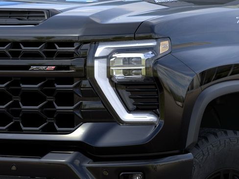 New 2026 Chevrolet Silverado 2500 ZR2 AWD/4WD image 10