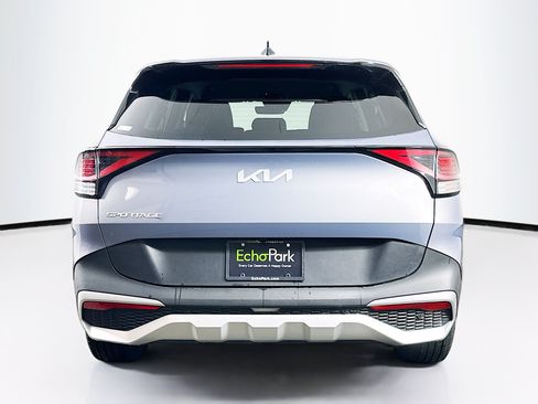 Used 2025 Kia Sportage LX FWD image 7