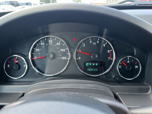 Used 2012 Jeep Liberty Sport AWD/4WD image 12