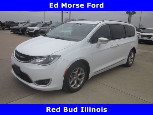 Used 2018 Chrysler Pacifica Limited image 1