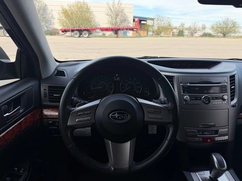 Used 2010 Subaru Outback 3.6R Limited w/ Popular Equipment Group 1A image 25