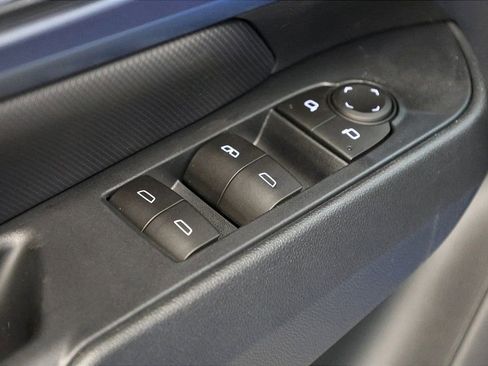 New 2026 Chevrolet Equinox EV LT image 27