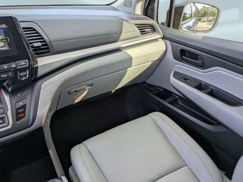 Used 2020 Honda Odyssey EX-L image 17