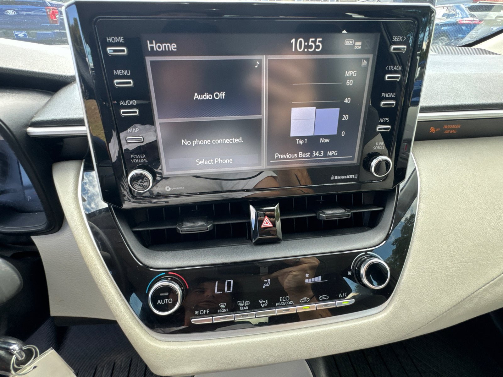 Used 2021 Toyota Corolla LE FWD image 25