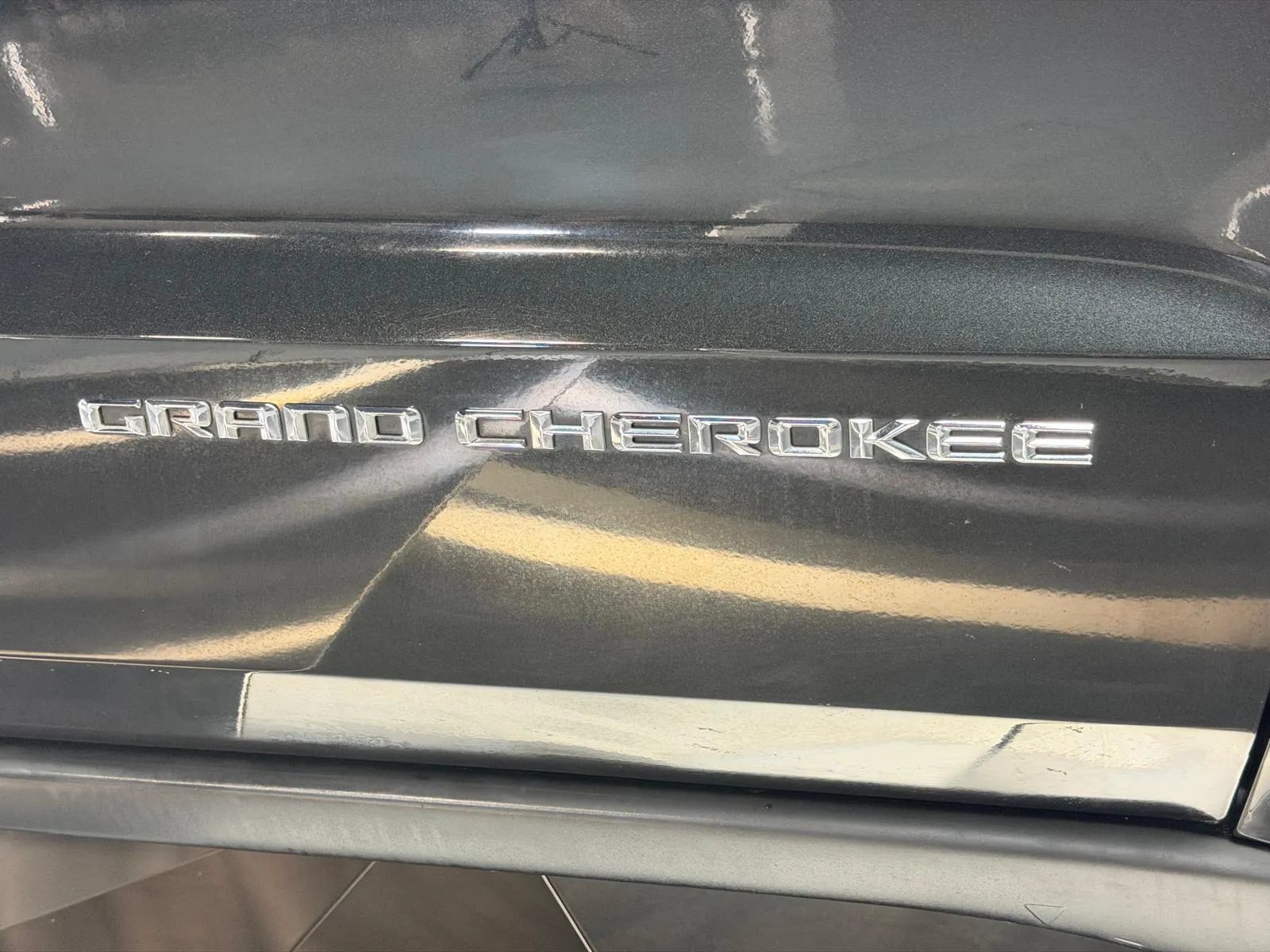 Used 2014 Jeep Grand Cherokee Limited RWD image 9