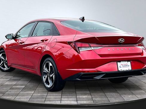 Used 2023 Hyundai Elantra SEL w/ Convenience Package FWD image 7