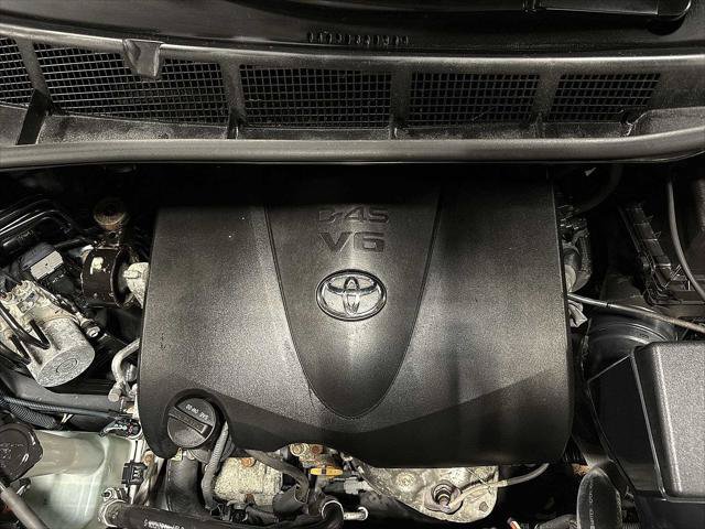 Certified 2017 Toyota Sienna XLE w/ XLE Navigation Package AWD/4WD image 12