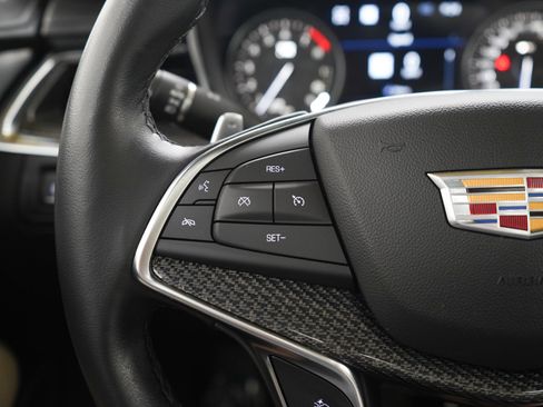 Used 2022 Cadillac XT5 Sportv w/ Technology Package AWD/4WD image 25