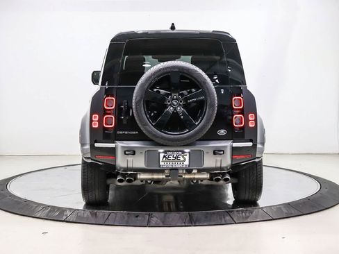 Used 2023 Land Rover Defender 110 V8 AWD/4WD image 3
