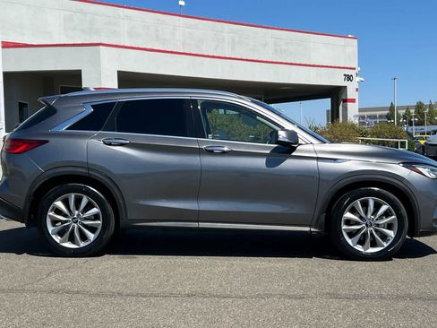 Used 2022 INFINITI QX50 Luxe w/ Cargo Package AWD/4WD image 6