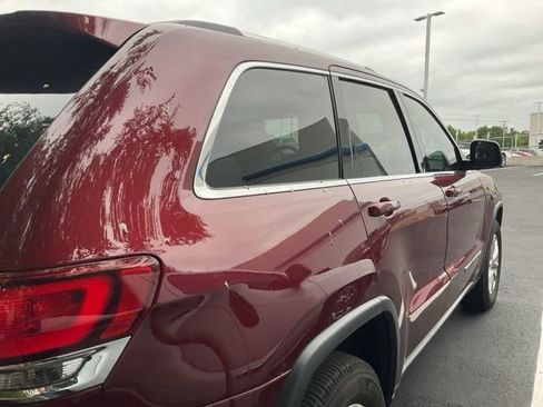 Used 2021 Jeep Grand Cherokee Laredo RWD image 5