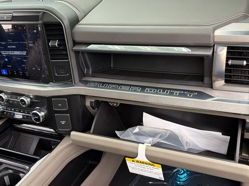 Used 2026 Ford F450 Platinum w/ Platinum Plus Package image 41