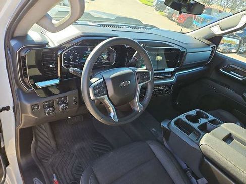 Used 2023 Chevrolet Silverado 1500 LT Trail Boss AWD/4WD image 10
