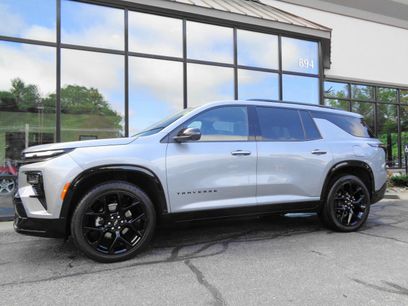 Used 2024 Chevrolet Traverse RS