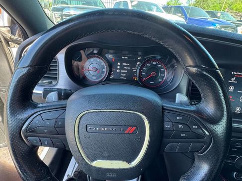 Used 2017 Dodge Charger R/T w/ Blacktop Package RWD image 19