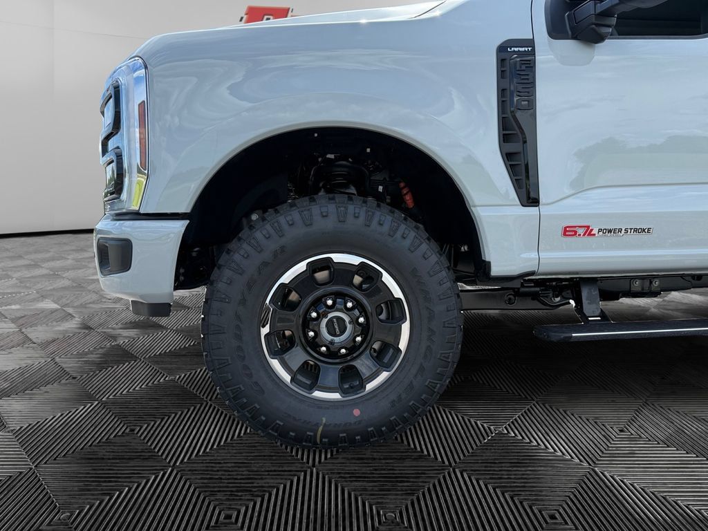 New 2026 Ford F350 Lariat w/ Tremor Off-Road Package AWD/4WD image 9