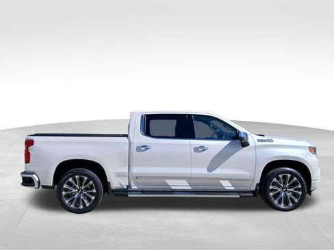 Certified 2025 Chevrolet Silverado 1500 High Country w/ High Country Premium Package AWD/4WD image 6