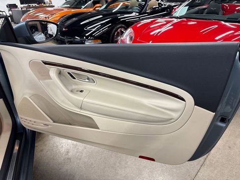 Used 2012 Volkswagen Eos Executive image 50