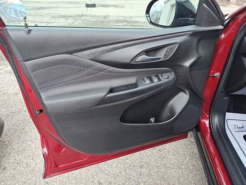 Used 2024 Buick Envista Sport Touring w/ Convenience I Package image 16