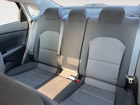 Used 2022 Kia Forte LXS FWD image 13