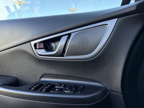 Used 2019 Hyundai Kona Ultimate image 20