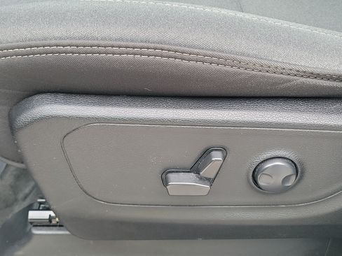 Used 2022 RAM 1500 Lone Star RWD image 11