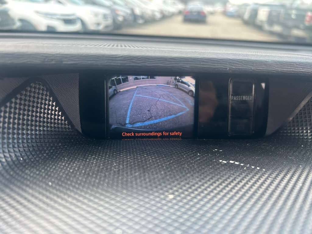 Used 2014 Toyota Sienna LE FWD image 15