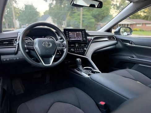 Used 2021 Toyota Camry LE AWD/4WD image 10
