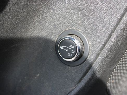 Used 2020 Chevrolet Blazer LT image 34