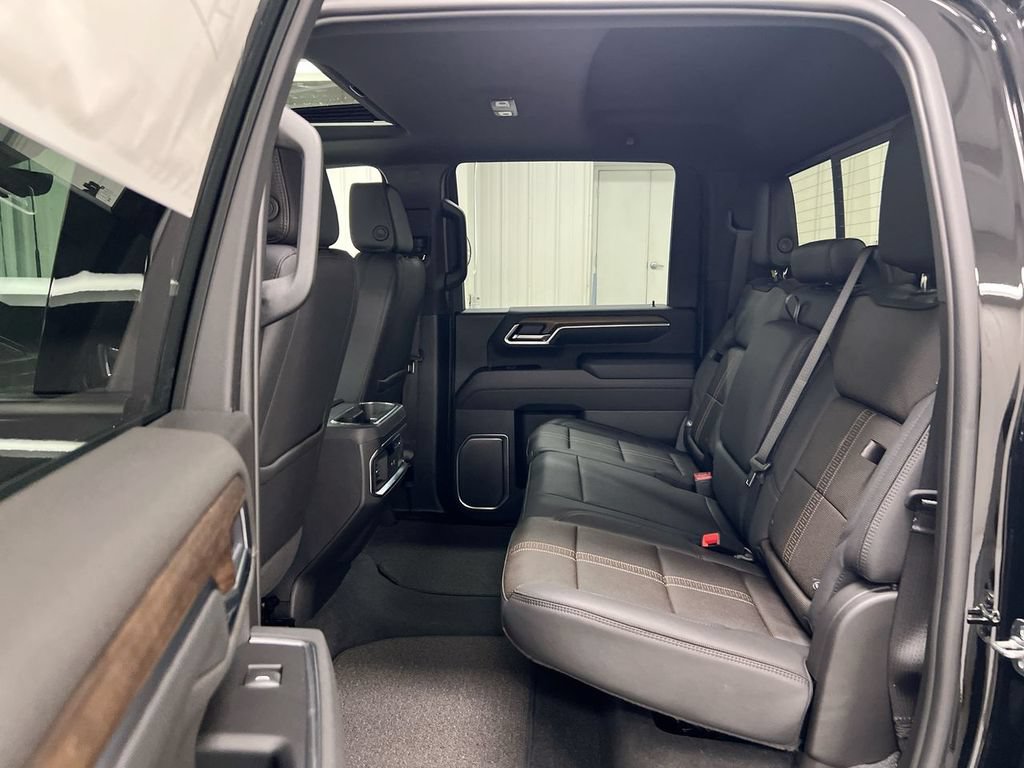 New 2026 Chevrolet Silverado 2500 High Country w/ High Country Premium Package AWD/4WD image 24