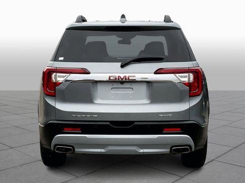 Used 2023 GMC Acadia SLE w/ Driver Convenience Package image 3